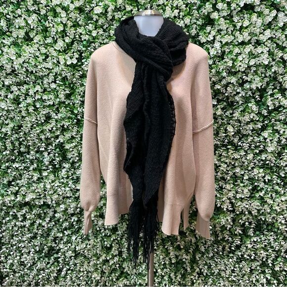 Simple and classic black knit scarf with handkerchief hem and fringe - Picture 1 of 7